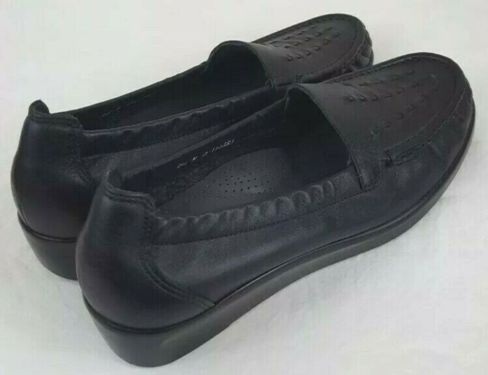 NWOB SAS Weave Tripad Comfort Womens Black Leather Slip On Walking Shoes Sz 9.5N